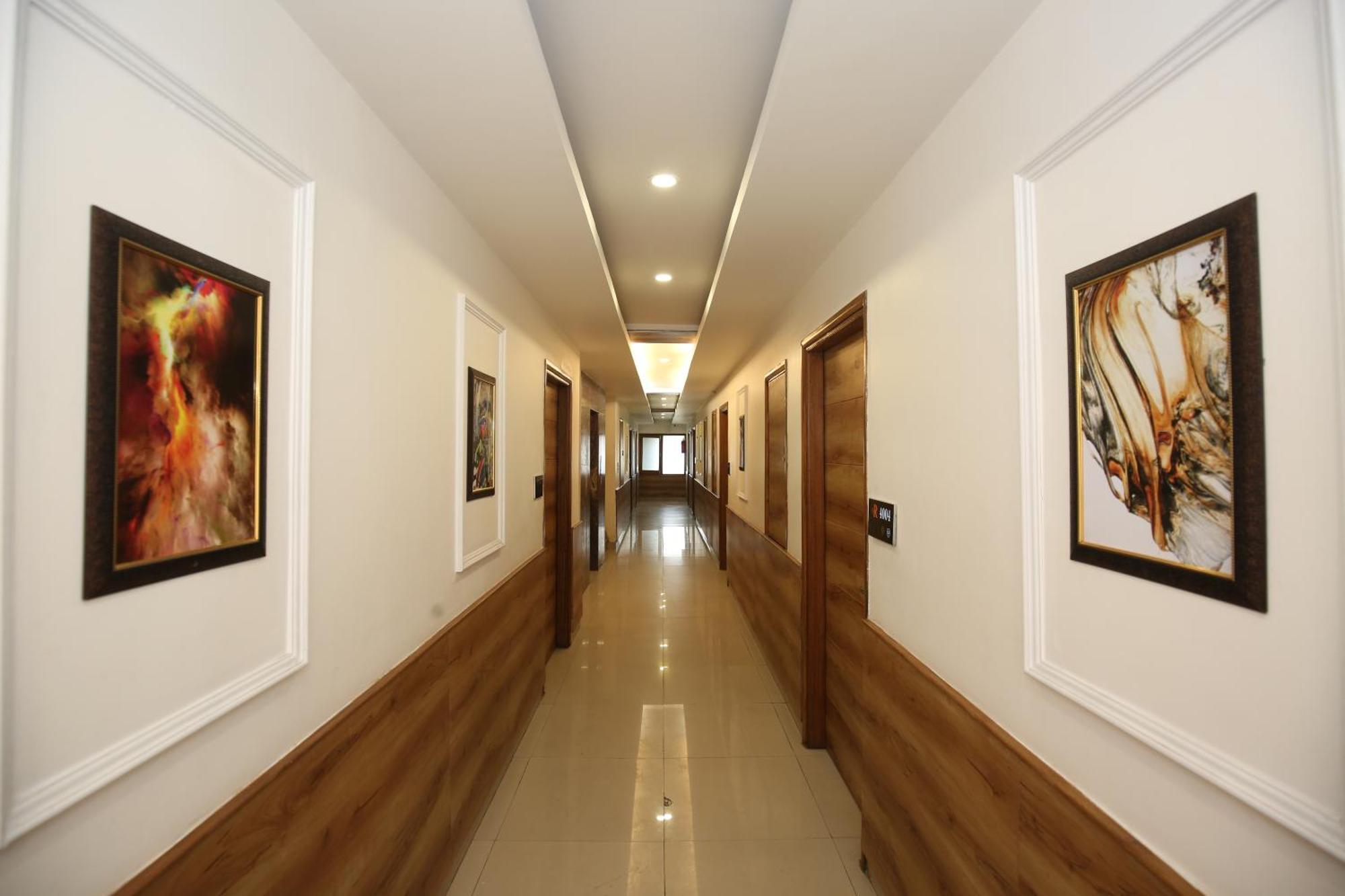 Hotel Rv Regency Amritsar Exteriör bild