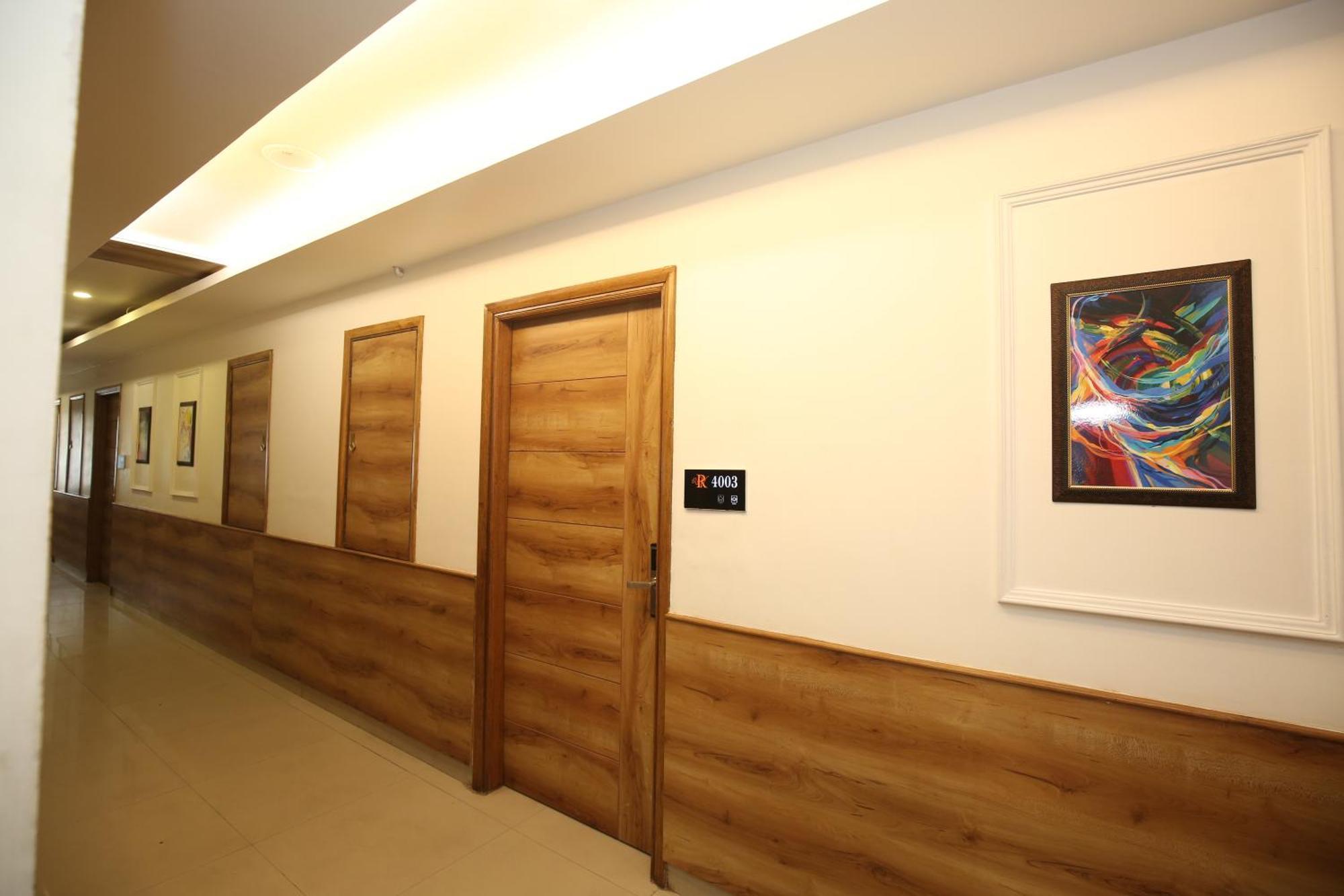Hotel Rv Regency Amritsar Exteriör bild