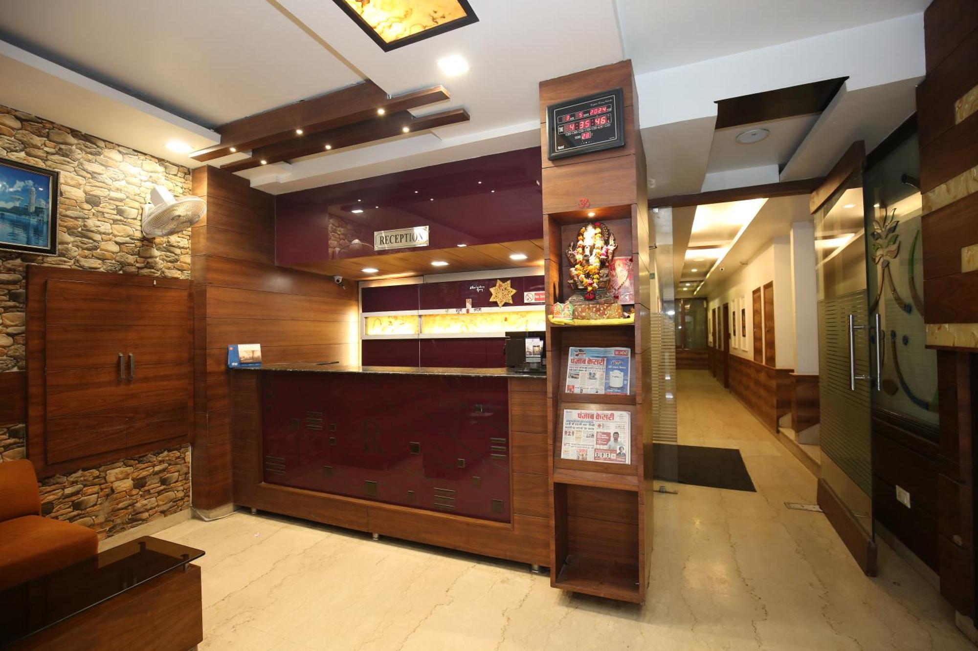 Hotel Rv Regency Amritsar Exteriör bild